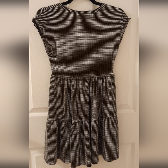 Caution to the Wind Dress - Picture 3 of 3